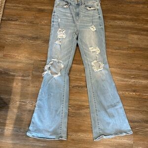 American Eagle outfitters flare jeans. Size 8 long